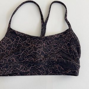 LULULEMON PATTERNED FLOW Y SPORTS BRA